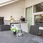 Luxury House With Pool - By Traum 別荘 *